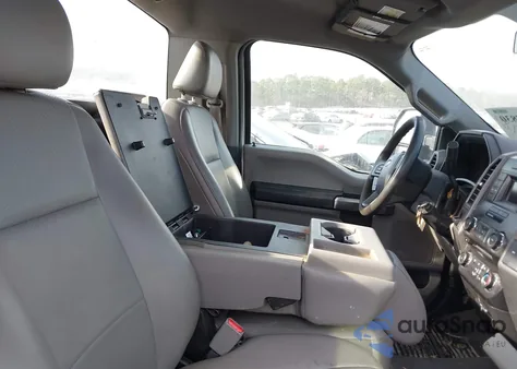 2017 Ford F-250 Xl z USA, uszkodzony, nr VIN 1FTBF2A67HEE65248